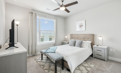 Spacious Bedrooms with Large Windows Spacious Bedrooms with Large Windows
